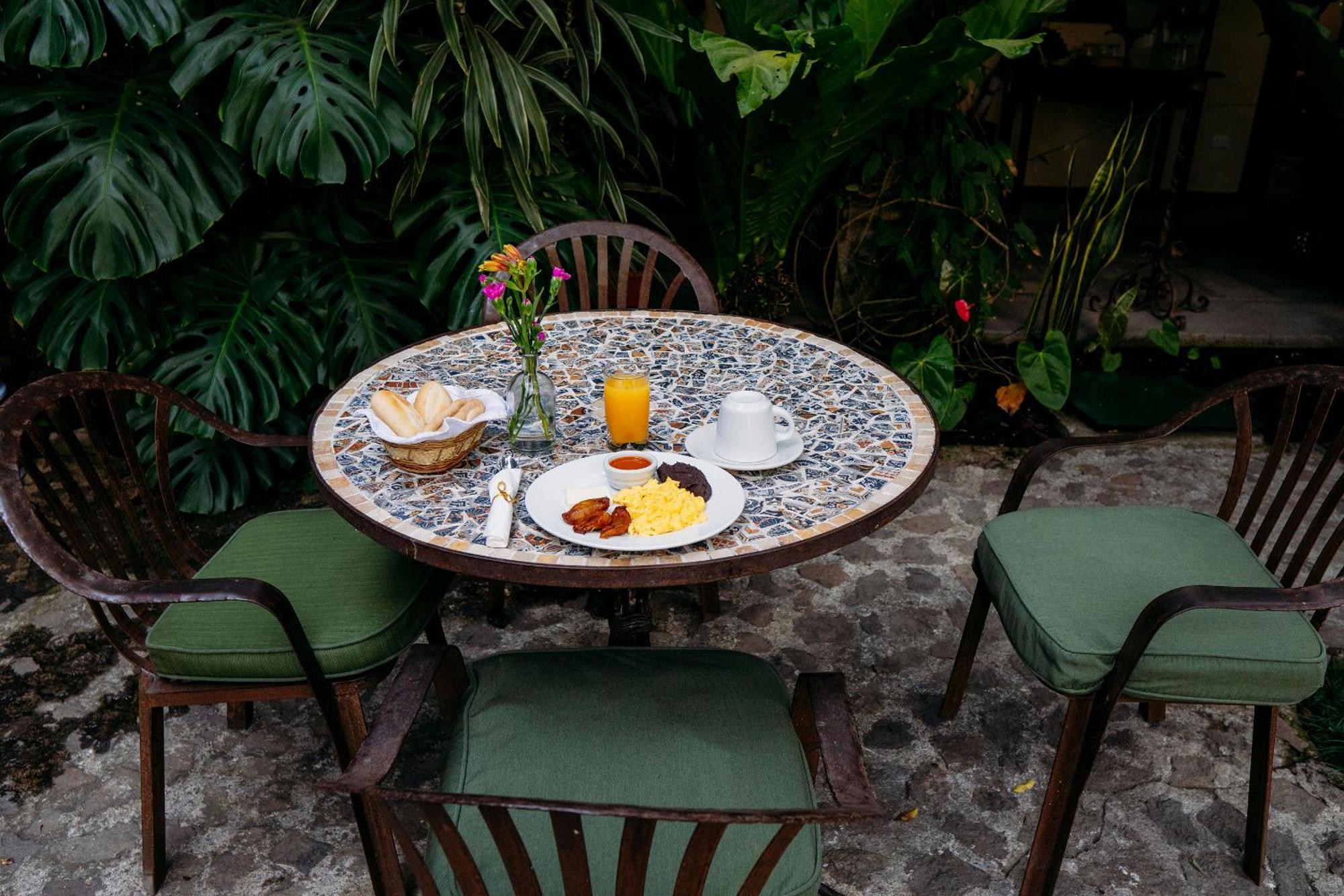 Casa Noble Hotel Antigua Exterior photo